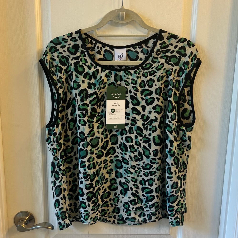 NWT Cabi Sleeveless Top size Medium
